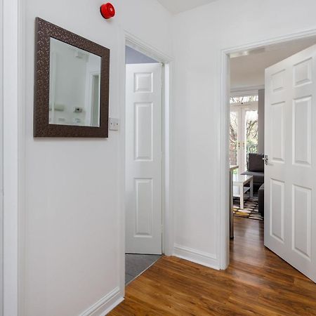 Flatzy - Stylish Abode On Doorstep Of Sefton Park *10 Minutes To Centre* Apartamento Liverpool Exterior foto